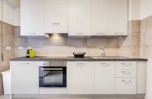 Garbatella Villa | Comic Quaters - Three Bedroom Villa, Sleeps 8