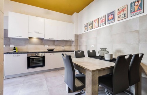 Garbatella Villa | Comic Quaters - Three Bedroom Villa, Sleeps 8