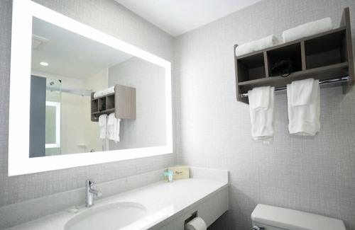 Commack Hotel | Commack Inn