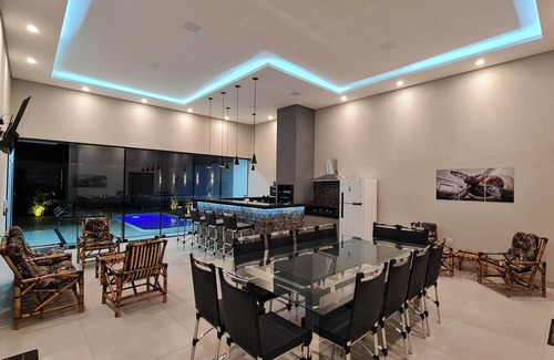 Olimpia House | COMMANDER'S CORNER 2