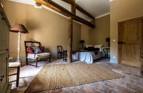 Pierrefeu-du-Var House | Commanderie de Peyrassol