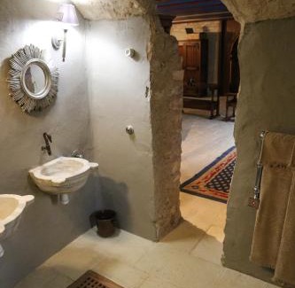 Issoudun Bed & Breakfast | Commanderie des Champs Forts