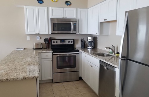 Midtown Ocean City Condo | Commanding View From Direct Oceanfront Condo