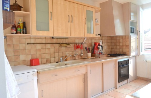 Albi Apartment | “Comme chez Mamie”, 3 bedroom apartment, near ALBI center
