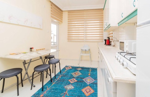 Altnkum Mahallesi Apartment | Commodious Flat Near Seaside in Antalya Konyaalti