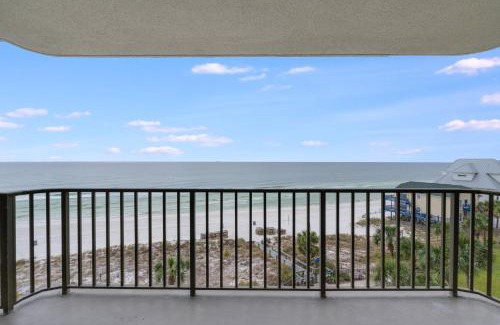 Lower Grand Lagoon Apartment | Commodore 605 3 BR 3 BA with 2 Beachfront Masters