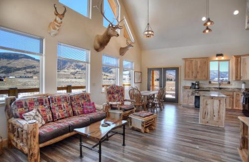 Creede House | Commodore Cabin