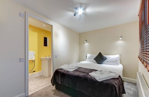 Nottingham Hotel | Commodore Hotel