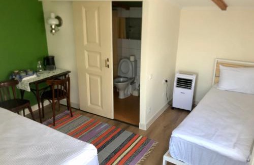 Gyumri House | Communa Guesthouse