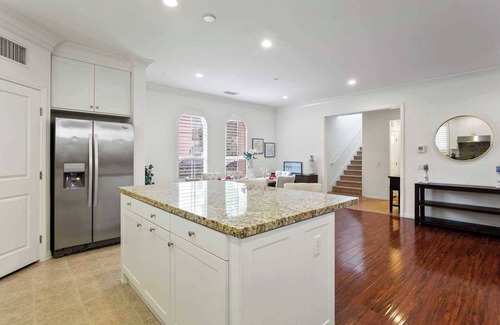 Cypress Village House | Communal Pool｜Backyard With Furniture｜High Speed WiFi #110