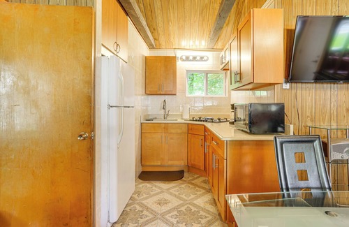 Mongaup Valley Cabin | Community Perks: Mongaup Valley Cabin w/Grill!
