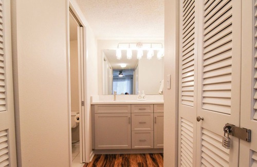 Vamo Condo | Community Pool & Tennis, Near Siesta Key Beach, Pelican Cove, Summer Place