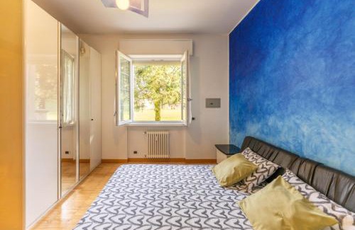 Olgiate Comasco House | Como-Swiss 15 min - Big Home with Parking - Terrace - Wifi