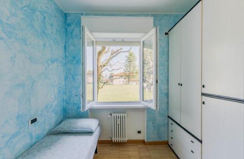 Olgiate Comasco House | Como-Swiss 15 min - Big Home with Parking - Terrace - Wifi