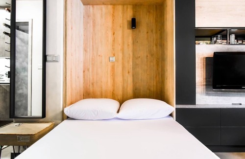 Lozenets Apartment | Compact Studio for Digital Nomads | Fast WiFi | AC