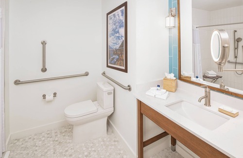 Park Shore Hotel | Compass by Margaritaville Hotel Naples