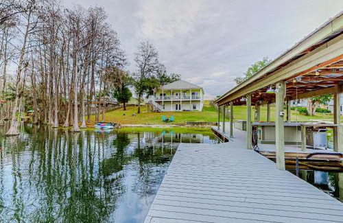 Marianna House | Compass Lake Leisure
