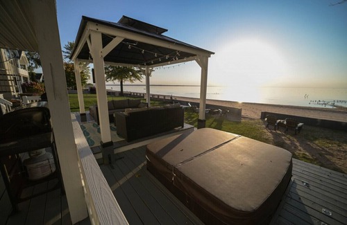 Durhamville Condo | Compass Rose | Historic Oneida Lakefront Condo 4