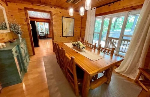 Hayesville Cabin | CompassCreekCabin - Luxury LogCabin on Rushing Creek