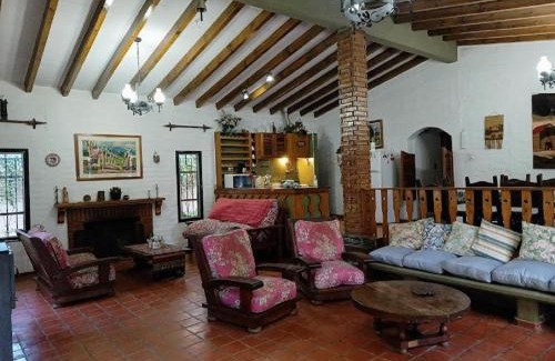 San Juan House | Complejo Los Aromos, San Juan, AR