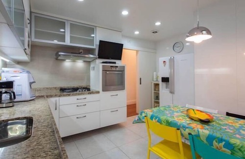 Copacabana Apartment | COMPLETE AND SUPER COMFORTABLE APARTMENT