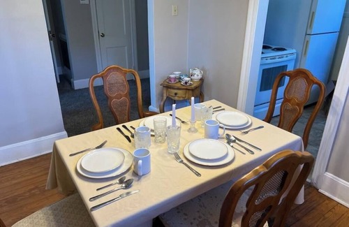 Selma Apartment | Complete your historical tour of Selma by living in an 1862 antebellum home.