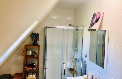 Plouedern Bed & Breakfast | Completely independent cocooning suite