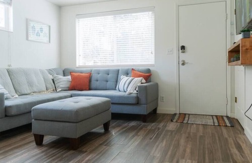 Logan Apartment | Completely Remodeled 2BR Cozy Getaway near USU