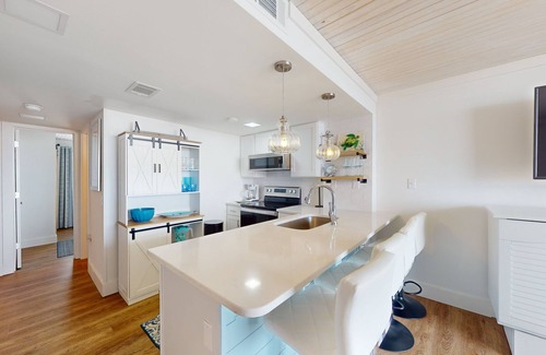 Gulf Shores Condo | Completely renovated gulf view condo with pool, hot tub, tennis, and pickleball