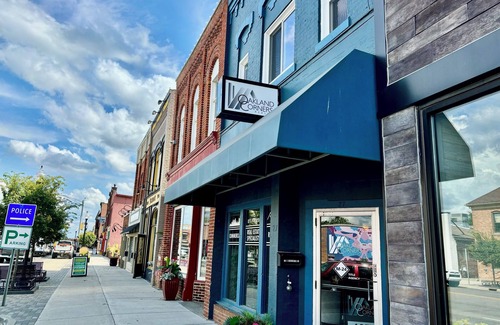 Oxford Apartment | Completely renovated apartment that is located in the heart of Downtown Oxford!