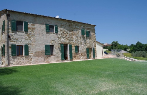Pergola House | completely renovated country house in a unique location with panoramic views