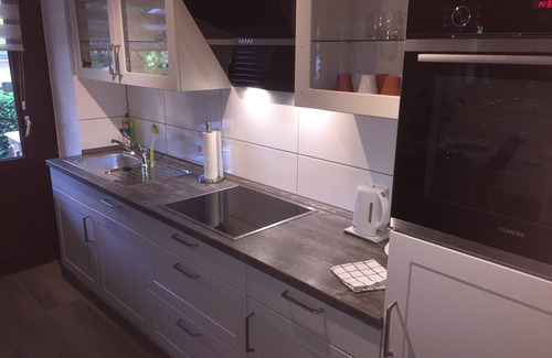 Hemelingen Apartment | COMPLETELY RENOVATED IN MAY 2018 (for 1-2 people)