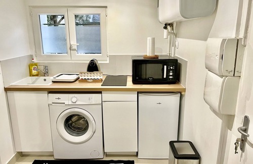 Chaville Apartment | Completely renovated studio very close to Paris, Versailles and La Défense.