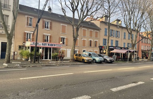Chaville Apartment | Completely renovated studio very close to Paris, Versailles and La Défense.