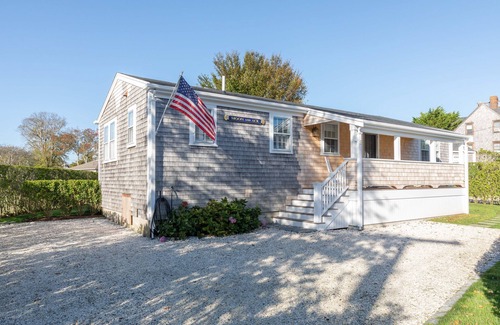 Brant Point House | Completely Renovated Brant Point Vacation Home - Walk To Town & Beach!