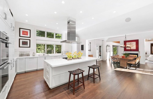 Wainscott Woods House | Completely Renovated Home on ~2 Private Acres, Near Beach/Town