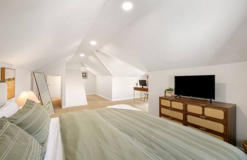 Parma Heights House | Completely Updated & Family Friendly in Parma Heights!