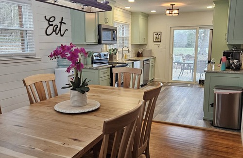 Alexis Other | Completely updated Farmhouse with everything you will need! Relax and enjoy!