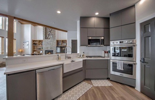 The Reserve House | Completely Updated Mountain Modern Frisco Home Close to 6 Ski Resorts