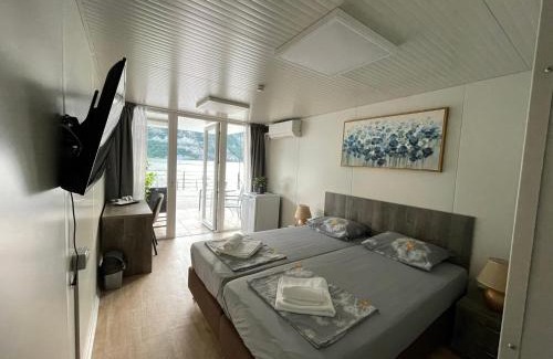 Svinita House | Complex Turistic Emilio