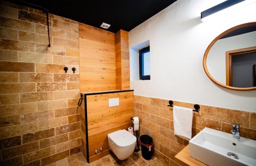 Uricani Hotel | Complexul Turistic Cheile Butii