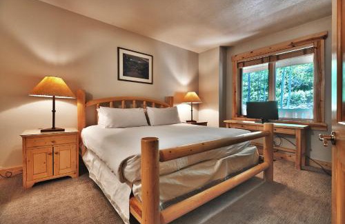 Deer Valley Apartment | COMSTOCK 204 condo