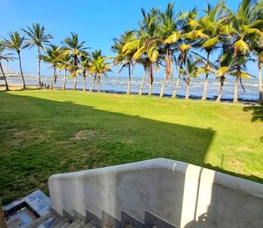 Tucacas Apartment | Con Vista al Mar y Terraza Privada, Céntrico
