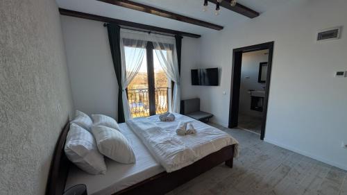 Brebu Manastirei Villa | Conacu' Lacului Brebu