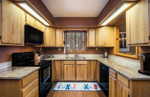 Angel Fire House | Conchas Cabin by Velo