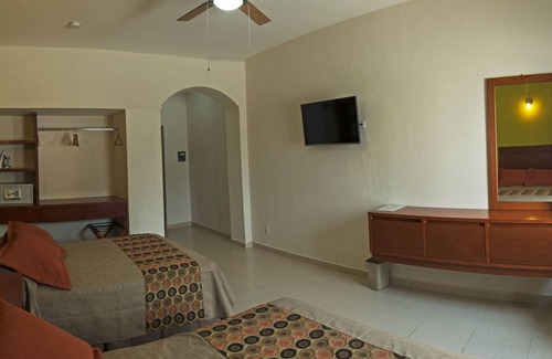 Villa de Alvarez Hotel | Concierge Plaza la Villa