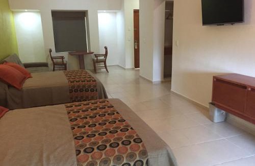 Villa de Alvarez Hotel | Concierge Plaza La Villa
