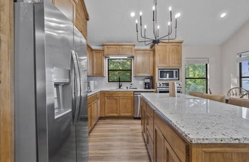 Zavalla House | Concord Hills Waterfront Rental