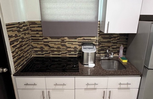 Condado Apartment | Condado, Jacuzzi, BBQ, Patio, Beach, Cozy, Safe, Secure, Private, Bad Bunny
