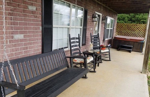 Kodak Condo | Condo ∙ 1 bedroom ∙ 2 guests